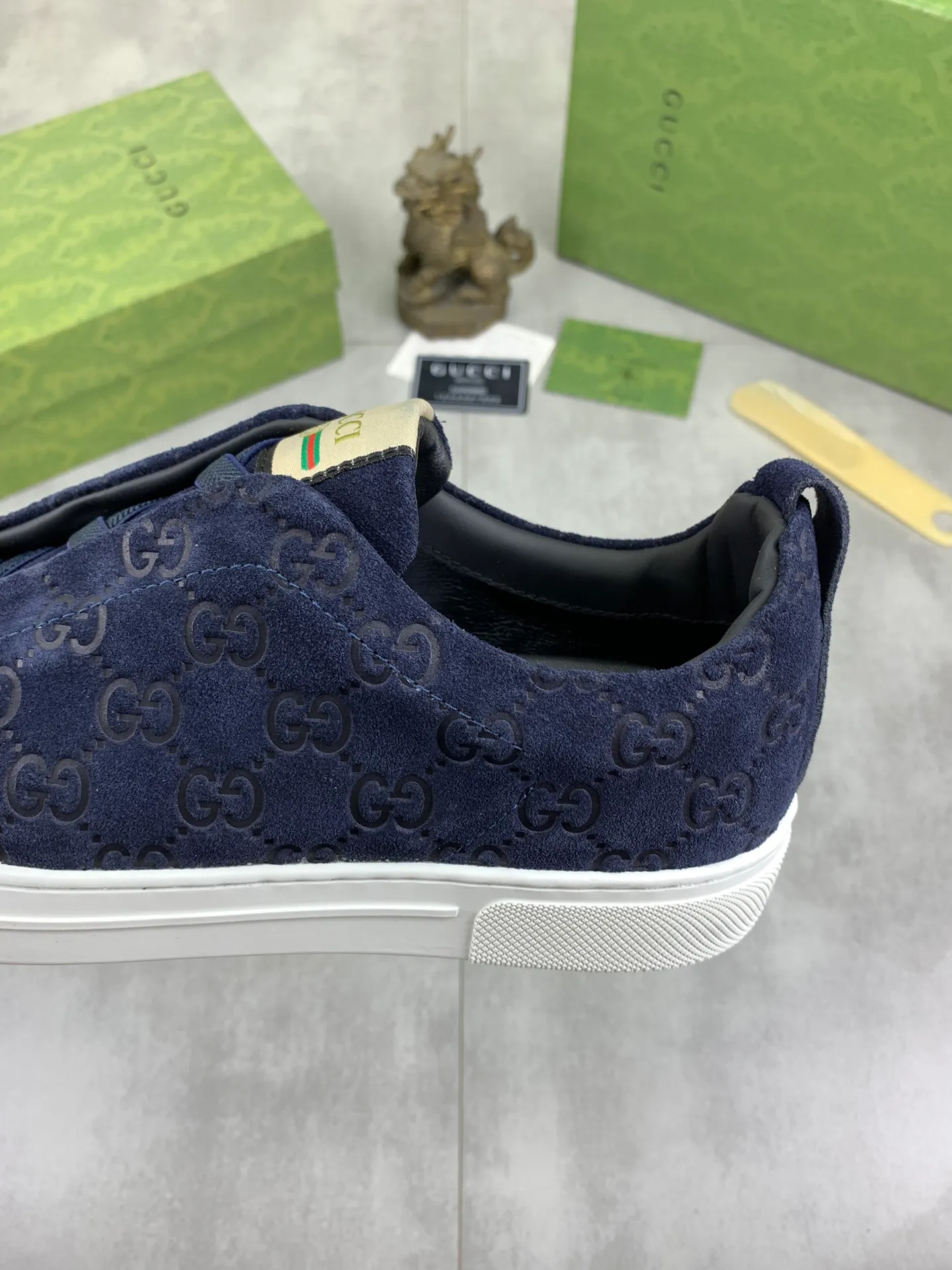 Men's shoes 💰P460💰[New model] (GUCCI) official website's latest 🎁🎁casual and fashionable men's shoes👟, hot style 💥 style is simple and elegant, exclusive for trendy men. Unique official website's latest brand double G elements Original 👑Gucci decoration, fashionable and generous, the fabric is original frosted calfskin✅Full imported sheepskin lining, the official website specifies wear-resistant, lightweight original rubber casual outsole, the classic model is taken in kind at the counter🎬38-44 3⃣️colors available